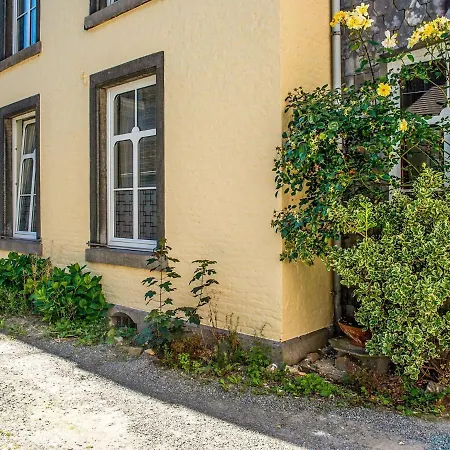 Lovely In With Private Garden Апартаменты Спа